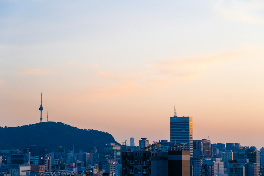 Seoul skyline with government buildings at dusk